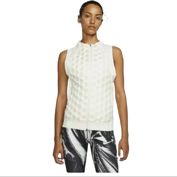 Nike women’s aeroloft training vest - Picture 1 of 5